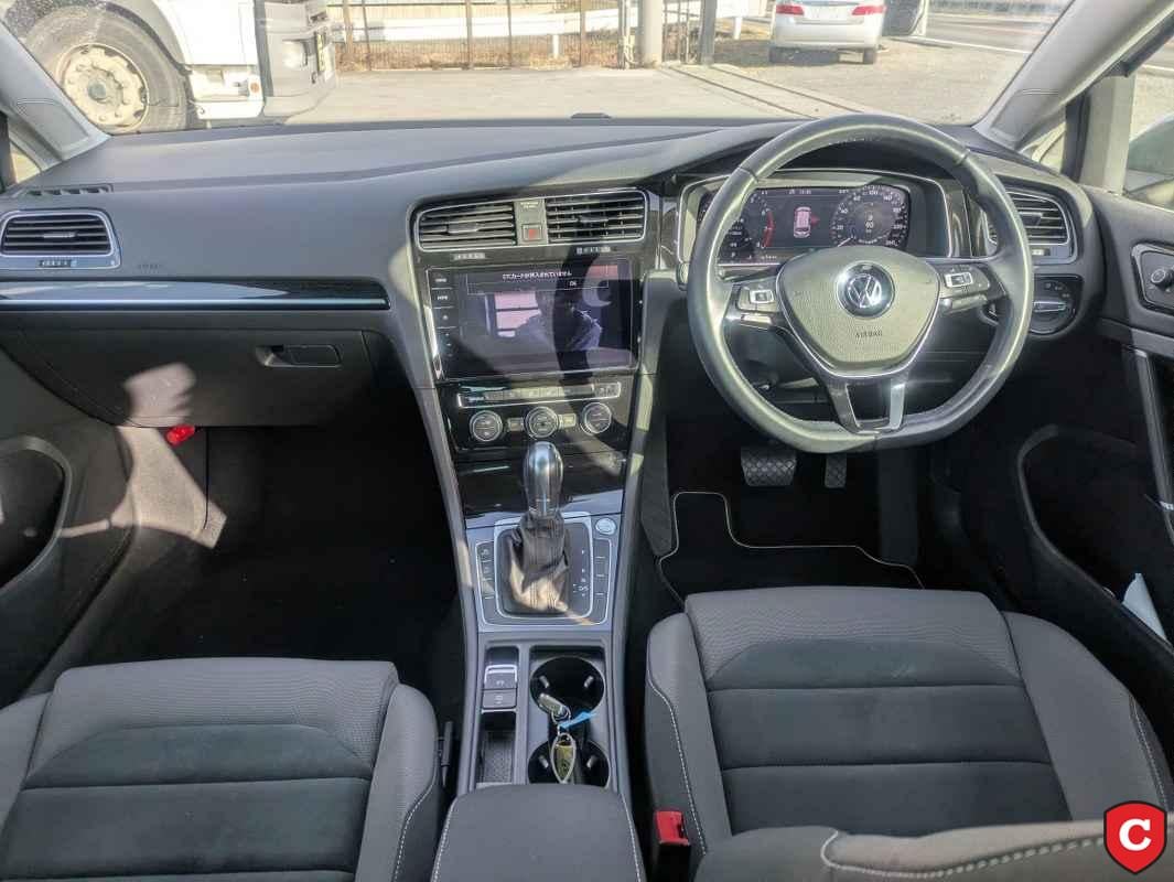 Volkswagen Volkswagen Golf TSI Highline Tech Edition