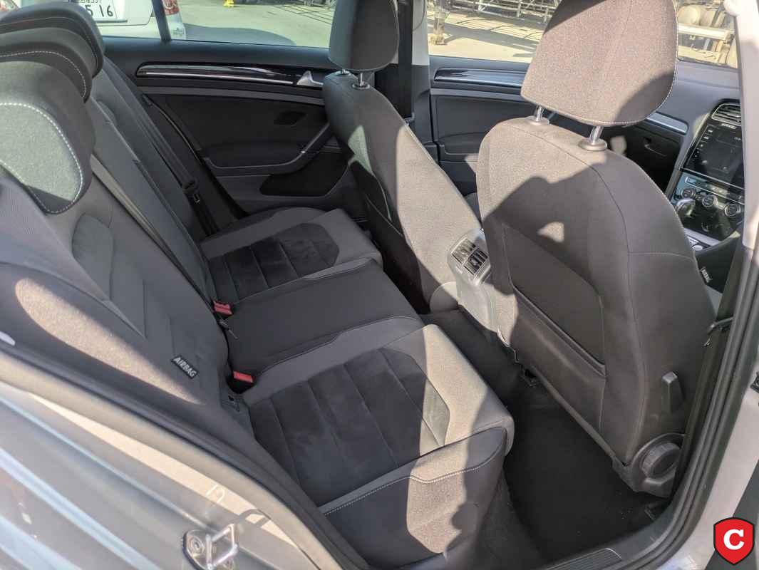 Volkswagen Volkswagen Golf TSI Highline Tech Edition