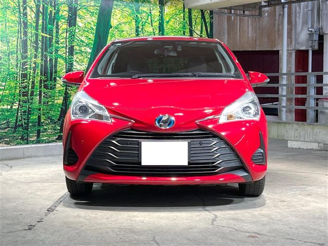 Toyota Toyota Vitz Hybrid Jewela DAA-NHP130