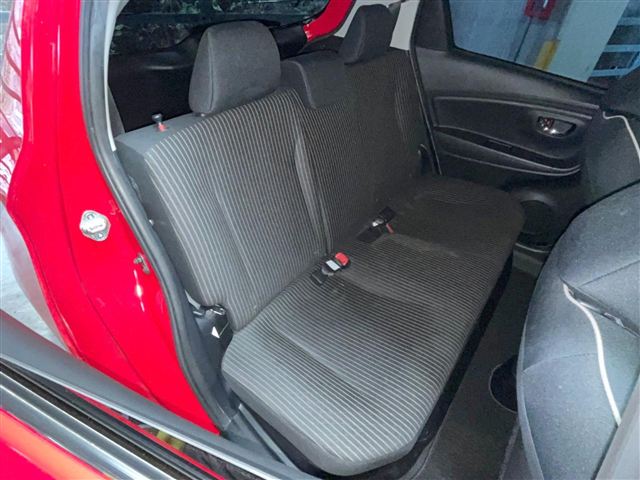 Toyota Toyota Vitz Hybrid Jewela DAA-NHP130