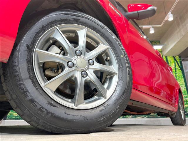 Toyota Toyota Vitz Hybrid Jewela DAA-NHP130