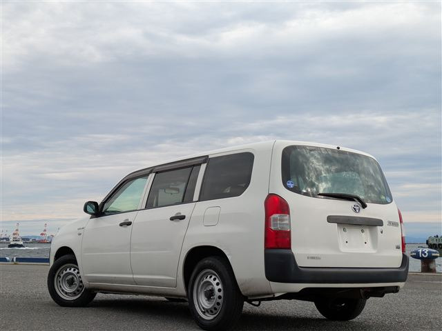 Toyota Toyota Succeed Hybrid