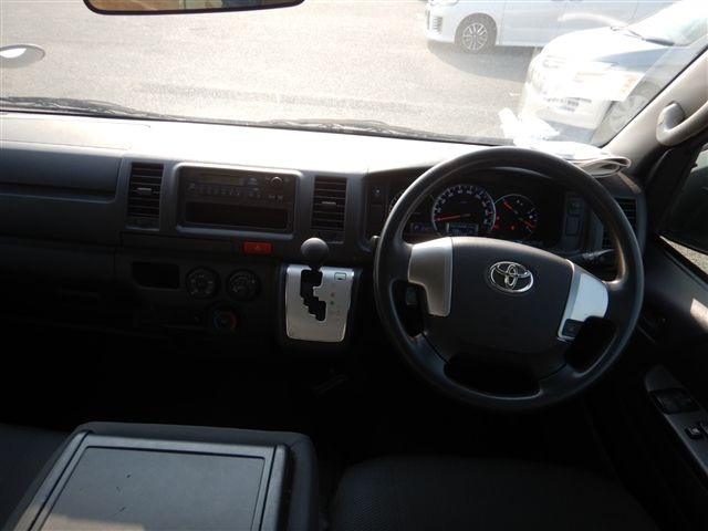 Toyota Toyota Hiace V CBF-TRH200V