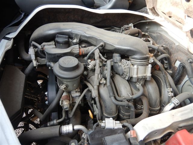 Toyota Toyota Hiace V CBF-TRH200V